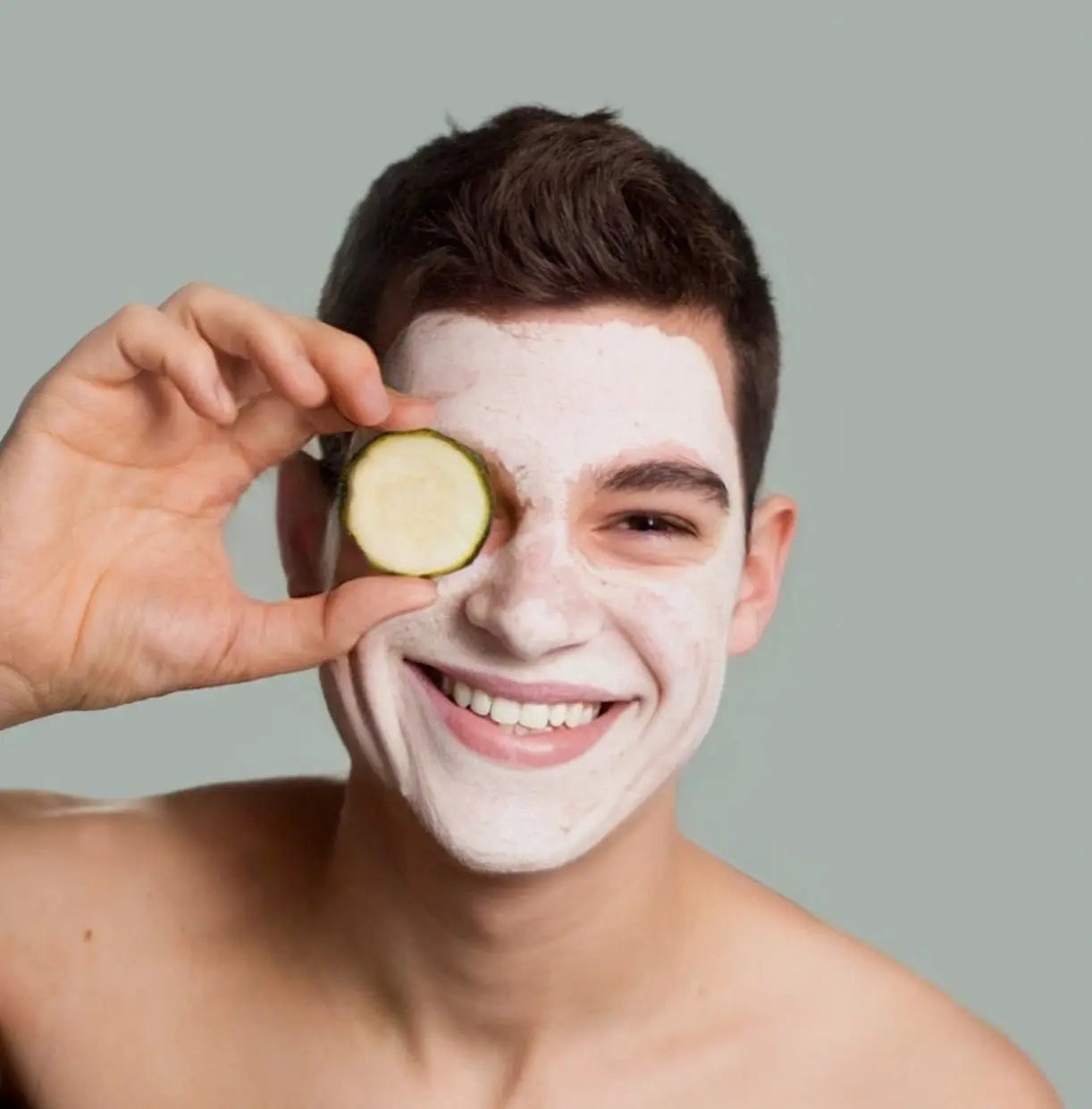 Discover the Healing Powers of a Bentonite Clay Mask for Troubled Skin